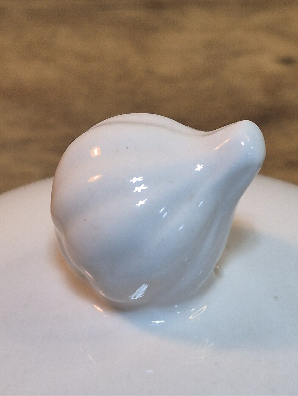 AVON Ceramic Garlic Baker Bakeware/Garlic Storage/Kitchen Decor - Picture 5 of 12
